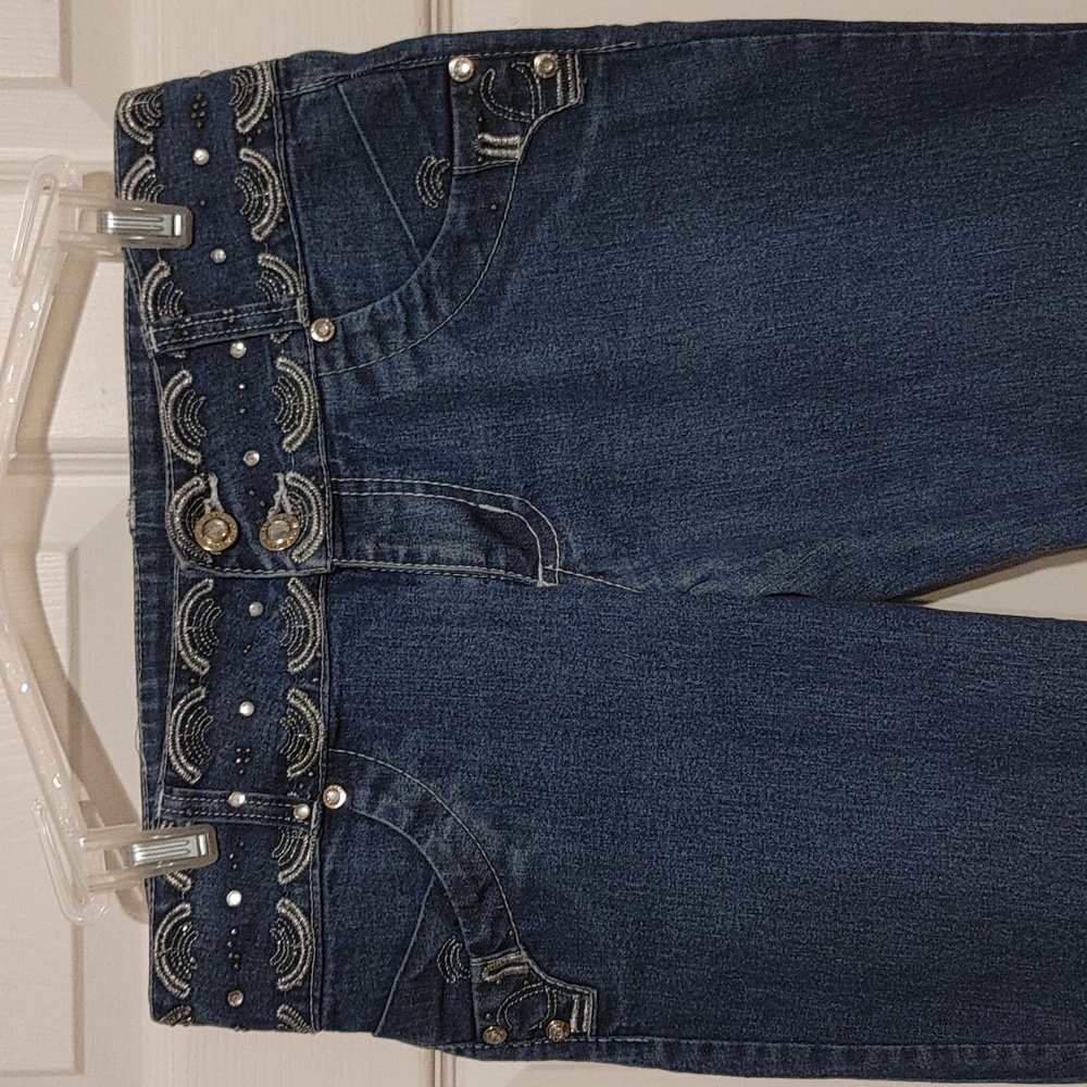 👖 B.B Jeans